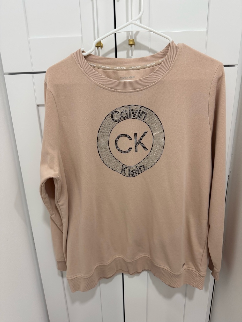 Calvin Klein Women’s embellished crewneck Logo Sweatshirt